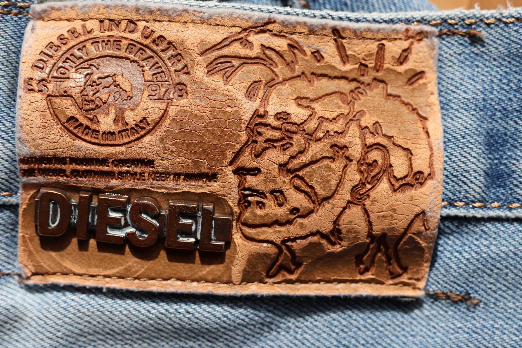 Diesel Jeans: Diesel Jeans Gr 30 – Gebraucht aus Effretikon von Freedom2025 4