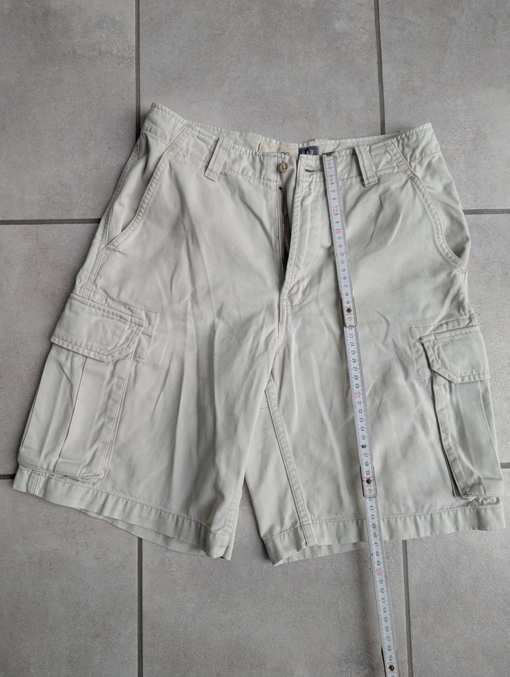 Pantaloni: Cargo-Short für Herren, Gr 28 – Usato da Strengelbach venduto da Woodywoodpecker05