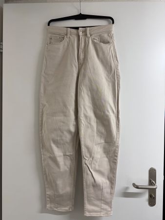 Mom Jeans, beige, Gr. 36, Top für den Frühling oder Sommer!