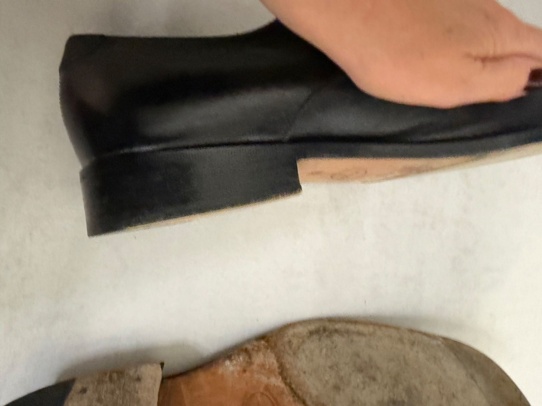 Herrenschuhe: Lederschuhe schwarz "Bruno Magli" Grösse 9 1/2 – Gebraucht aus Geroldswil von Jeremy11 5