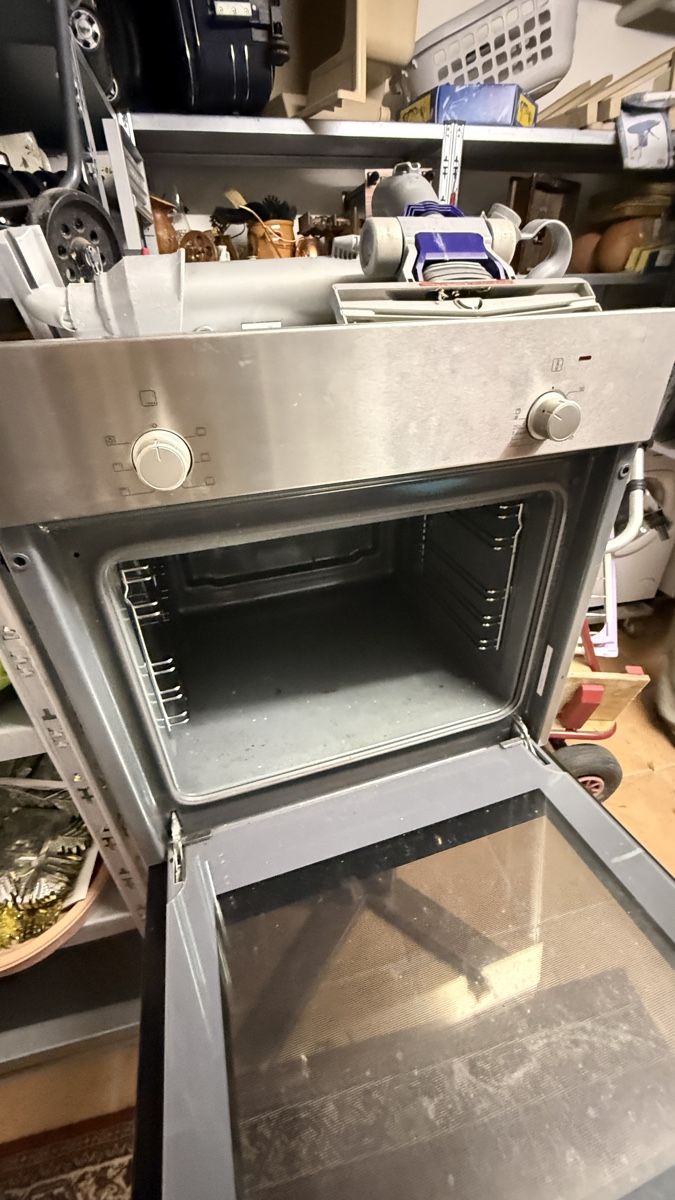Bosch Elettrodomestici da cucina: Backofen Bosch sehr wenig gebraucht  – Usato da Schafisheim venduto da besmehd