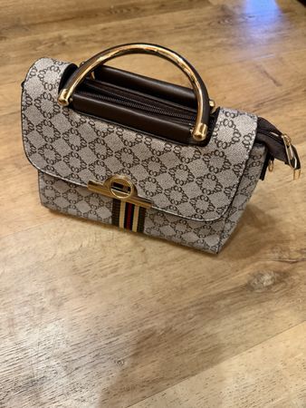 Elegante Handtasche in Braun-Beige, neuwertig