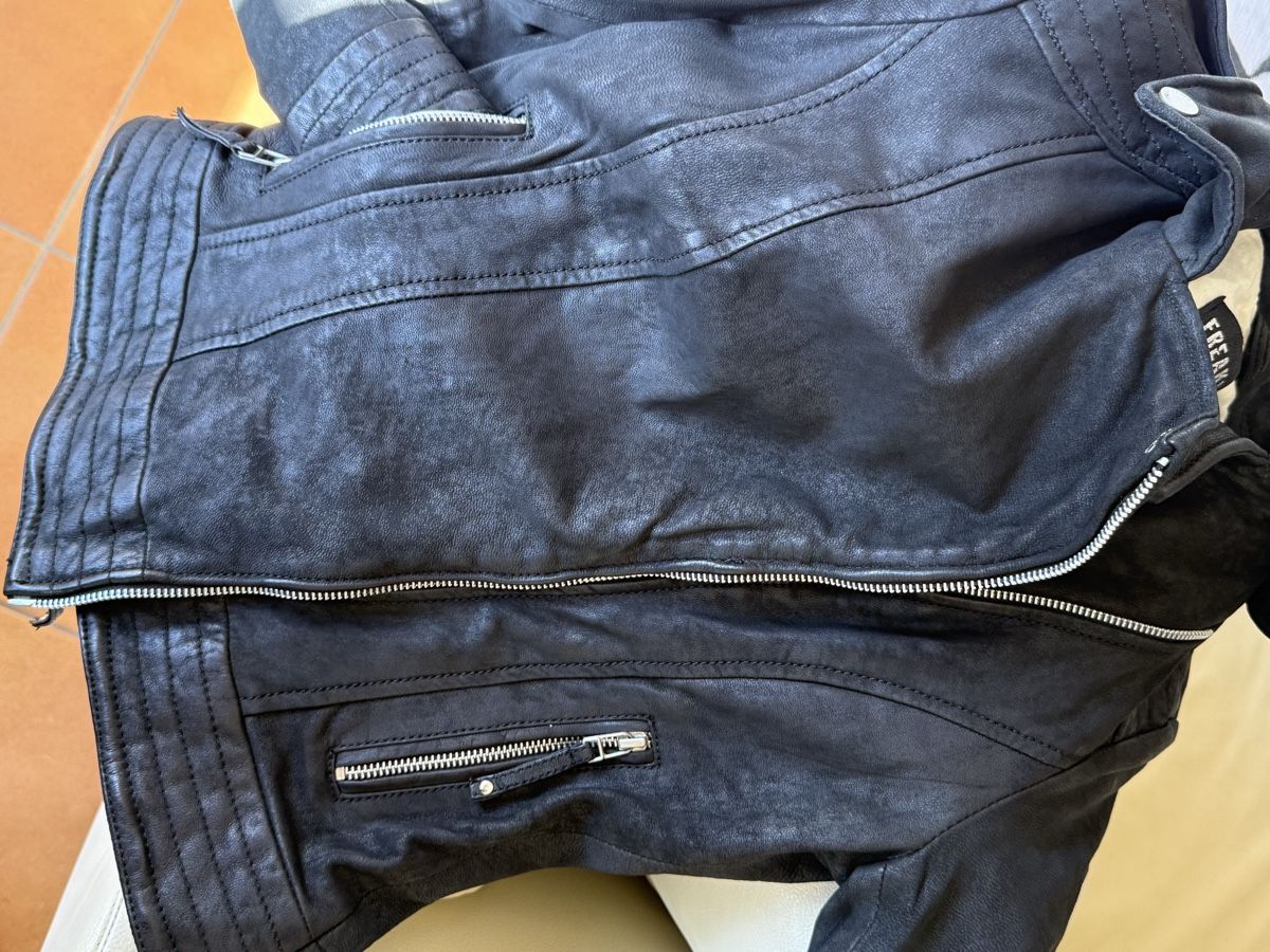 Jacken: Giacca di pelle Freaky Nation – Neu (gemäss Beschreibung) aus Bellinzona von bul_mvy5 9