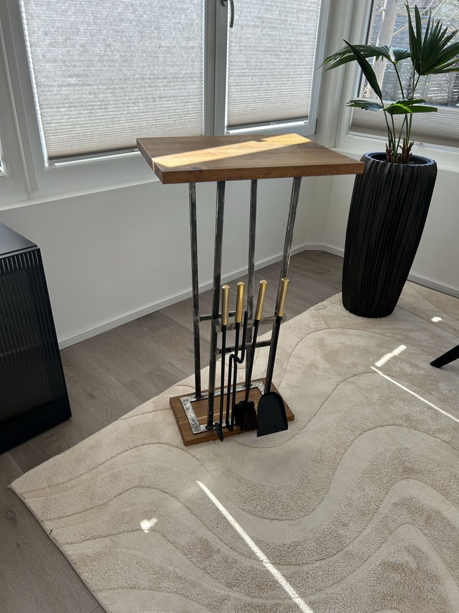 Articoli in legno: Möbel für Cheminée Holz – Usato da Niederhasli venduto da betscharten 4