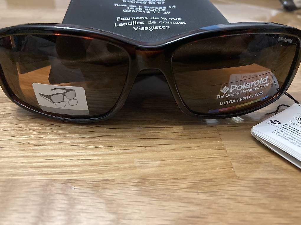 Brillen & Gläser: Lunettes à soleil neufs de marque Polaroid – Gebraucht aus Ménières von 30A