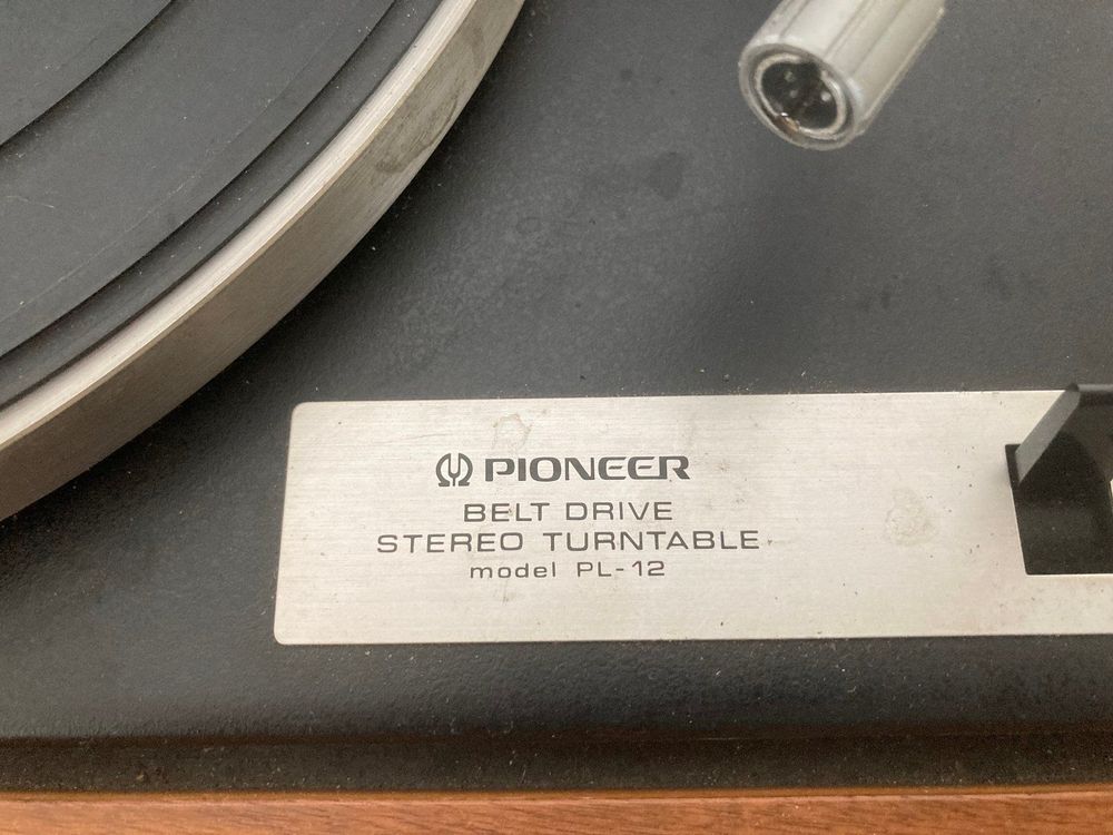 Pioneer Belt Drive Stereo Turntable Model PL12 Kaufen auf Ricardo