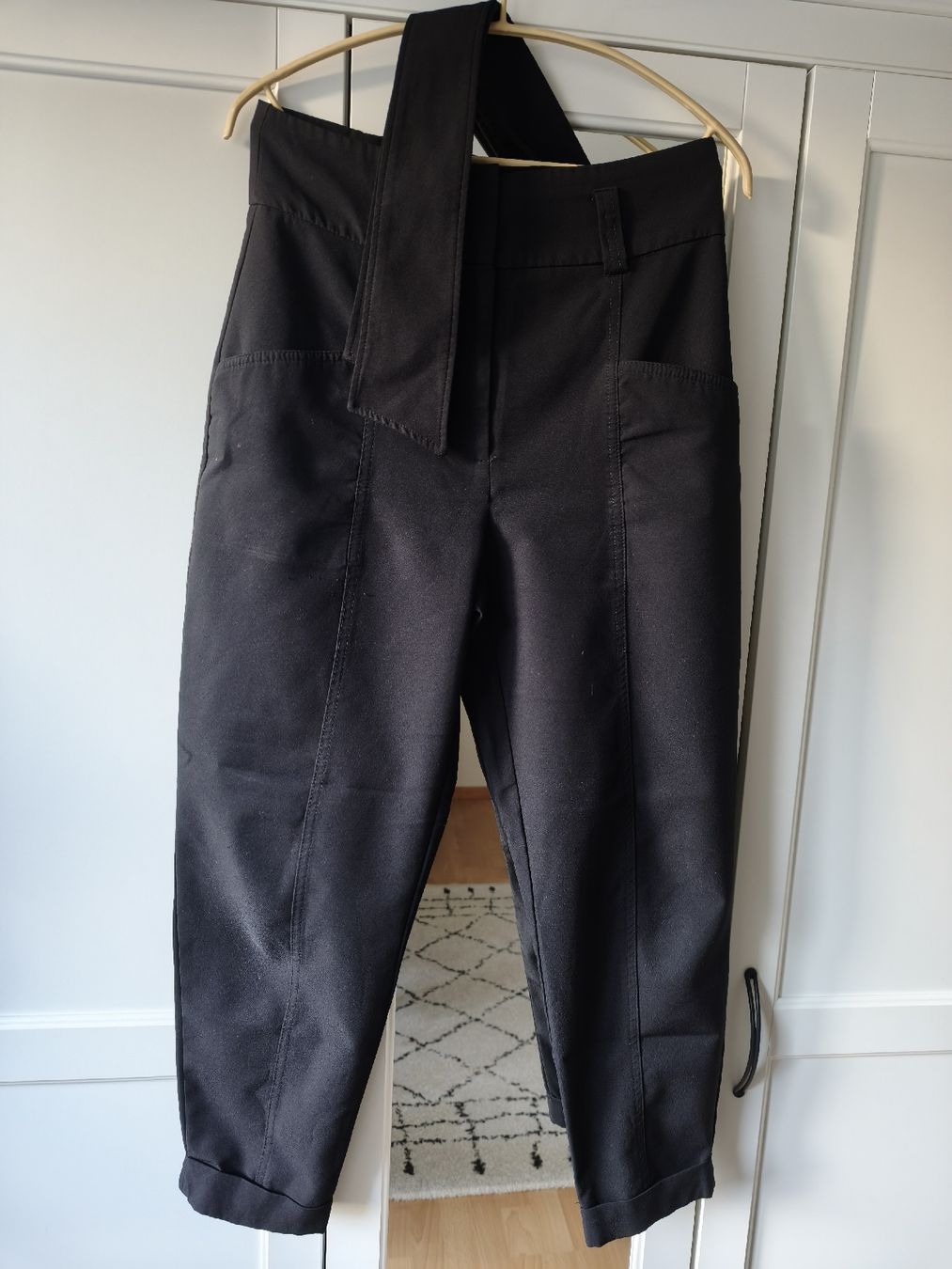 Bershka Pantaloni: Bershka Trousers, size 36 – Usato da Zürich venduto da nir_n9jc