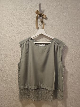 Vero Moda Top, Grösse L, Salbeigrün mit Spitze — Neuwertig