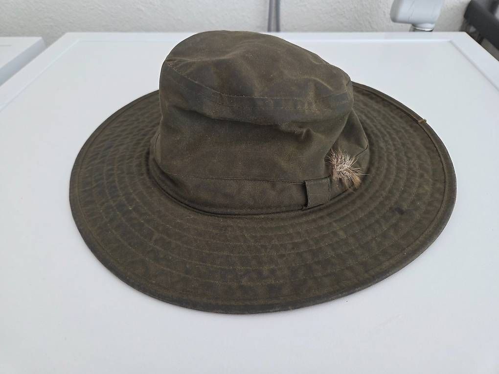 Hüte, Mützen & Caps: Wachs Regenhut – Gebraucht aus Ettingen von EnnieRocks