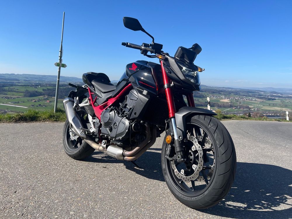 Honda CB 750 Hornet (35 KW) (Usato) a Brunnen per CHF 6400 – solo