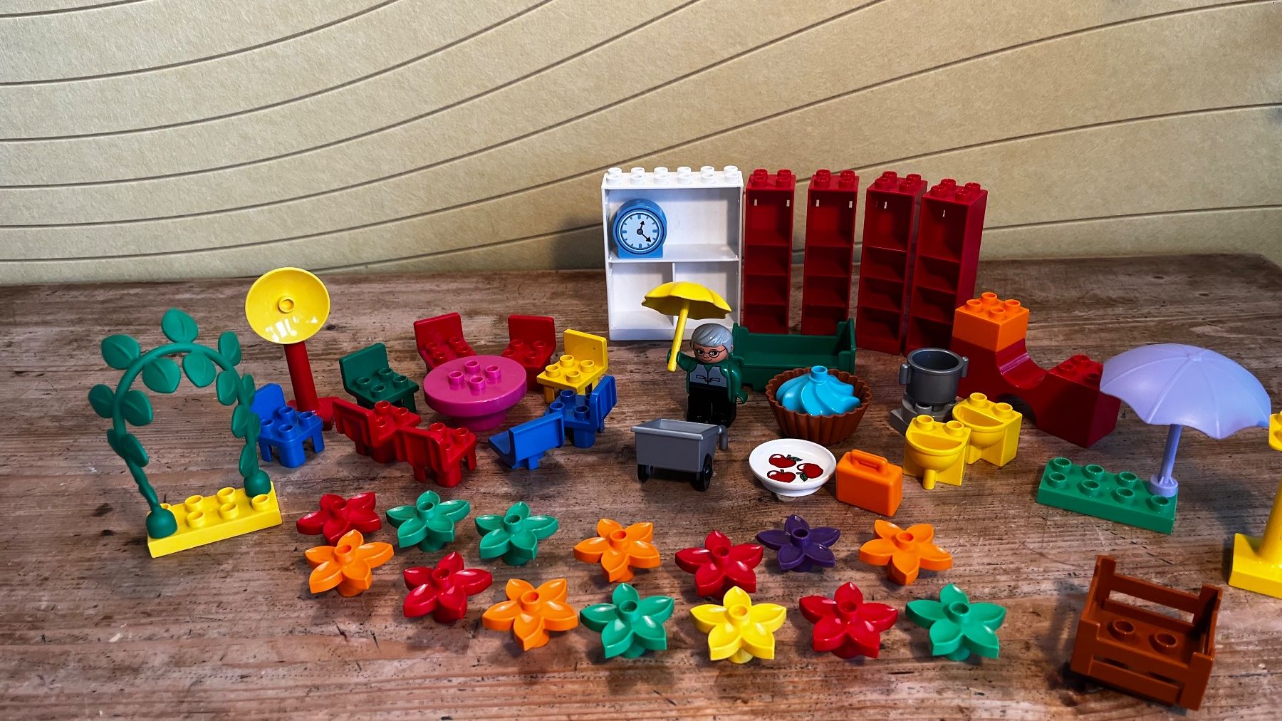 Lego Statuette: LEGO Duplo Villa Hausteile – Usato da Ennetbaden venduto da teo_yg9s 2
