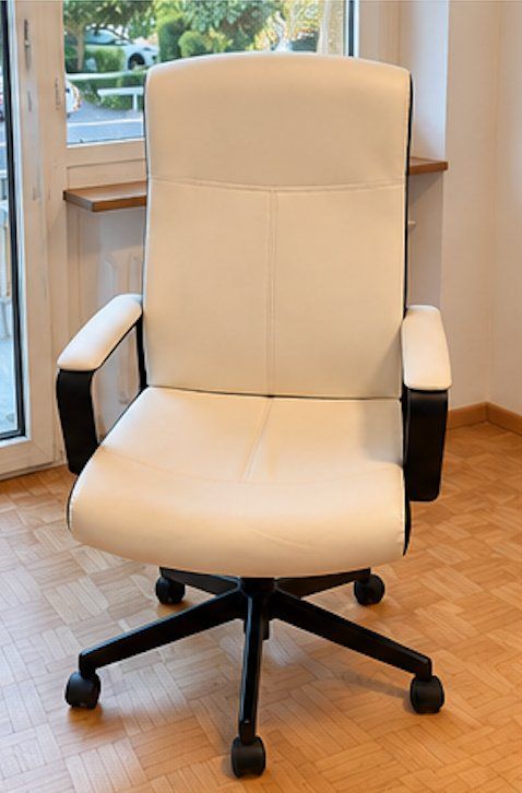 Scrivanie: 2 Schreibtische + 2 Büostühle – Usato da Zürich venduto da maex_maex_ 6