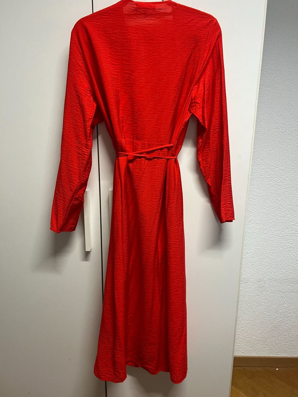 Vestiti: EDITED Dress 'Alara' in Red, Size 38 – Usato da Zürich venduto da FT_Zurich 1