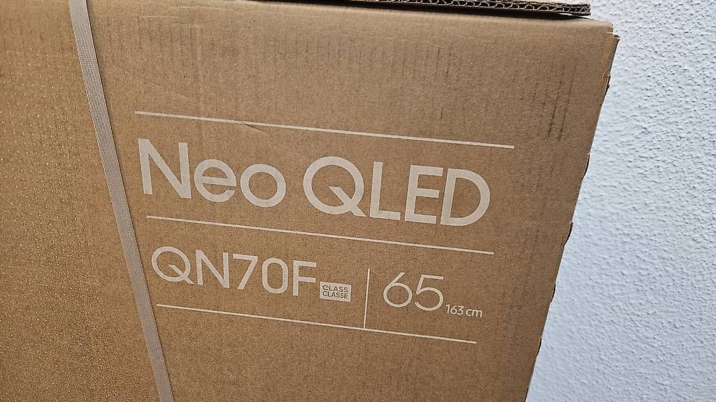 Samsung Televisori: Samsung QE65QN70FAU TV – Nuovo e nell'imballaggio originale da Rüfenach AG venduto da Paede24 1