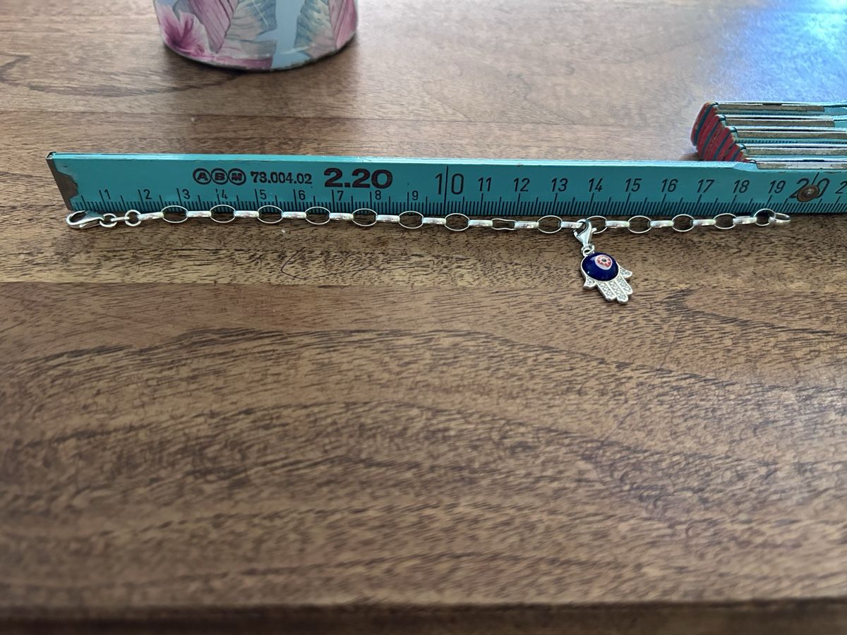 Thomas Sabo Bracelets: Silber Armband mit Fatima Hand Anhänger  – D'occasion à Kleinandelfingen par Doratschikov 2