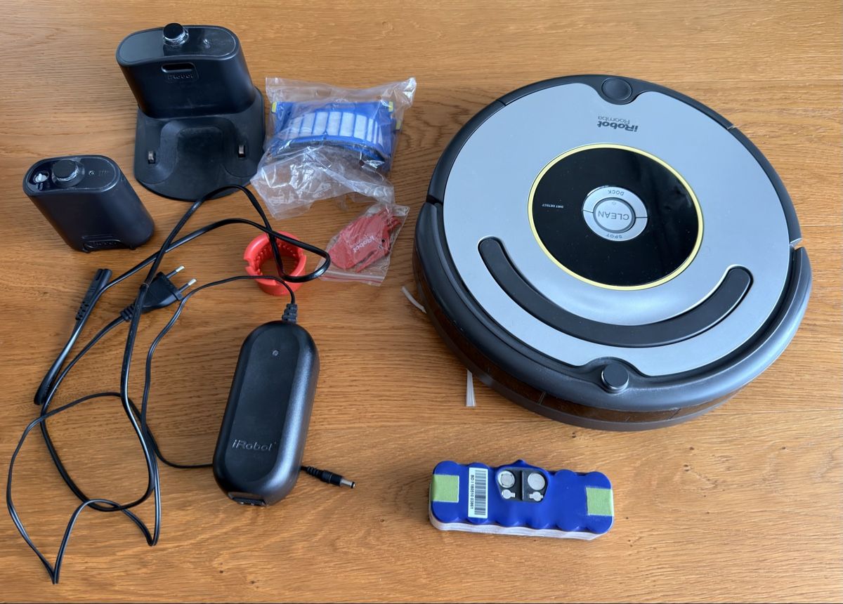 Irobot Aspirapolveri & Accessori: iRobot Roomba Staubsaugeoboter – Usato da Heerbrugg venduto da predch