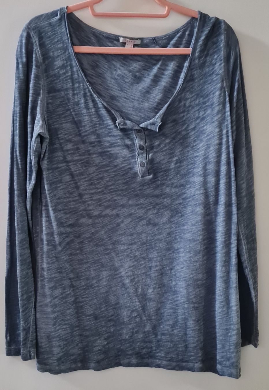 Esprit T-shirt: LangarmShirt Esprit Grösse XL – Nuovo (secondo la descrizione) da Bäriswil BE venduto da irwu