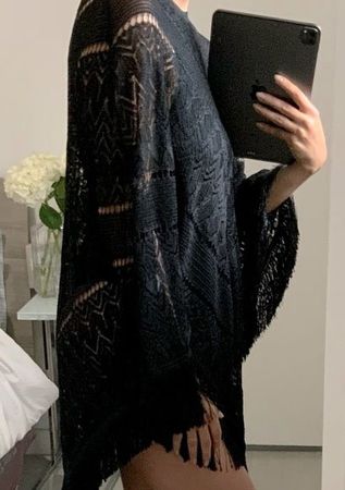 NEU Maje Poncho Spitzen Fransen Gothik Boho Festival NP 450