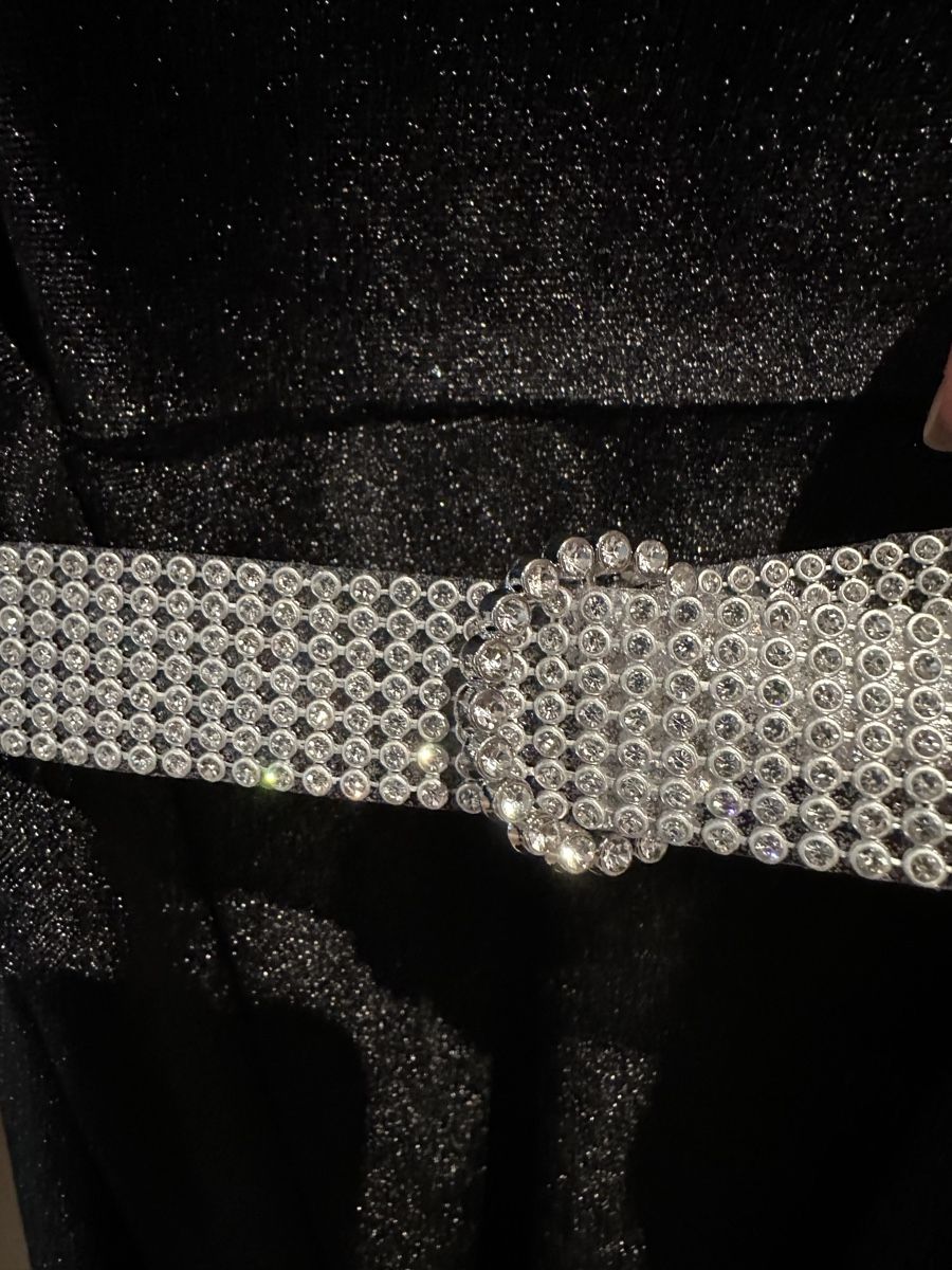 Vestiti: Elegantes Samtkleid mit Strass-Gürtel – Usato da Zürich venduto da Schoekin 1