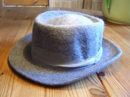 Vintage ! Herrenhut, grau,  Mohair gefilzt Marke "Rockel"