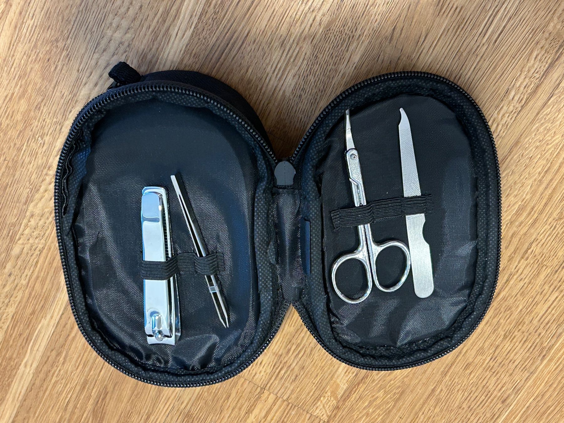 Kosmetikkoffer: Reisekit Necessaire - Manicur-Set / Schuhputz-Set – Neu (gemäss Beschreibung) aus Küsnacht ZH von filo_fila8700 2