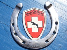 HUFEISEN VERCHROMT MIT EMBLEM CH PFERDE