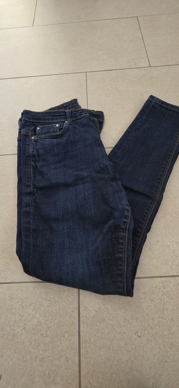 Jeans: Jeans – Nuovo (secondo la descrizione) da Obfelden venduto da iNe29