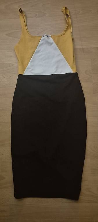 Kleider: Kleid – Gebraucht aus Staad SG von Anj.