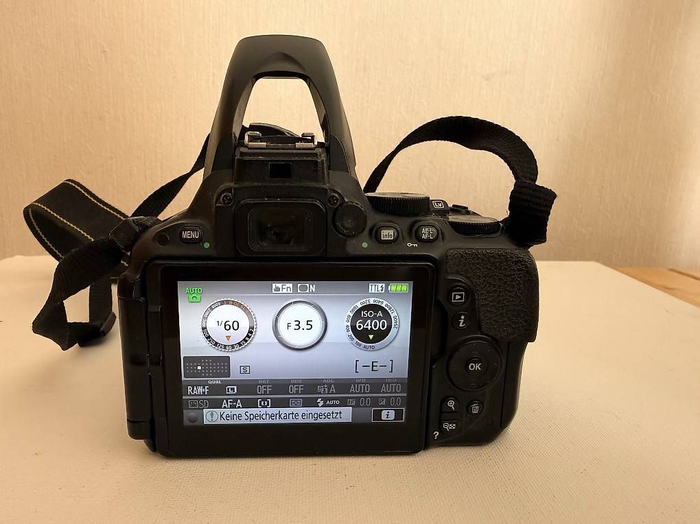 Kamera: Nikon D5500, Objectif, 2 batteries – Gebraucht aus Lausanne von fynou 3
