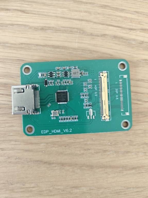 Adattatori: Adapter eDP auf HDMI  – Usato da Brünisried venduto da com_qh88