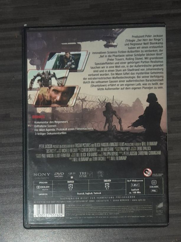 Tutti i DVDs: District 9 DVD - Science Fiction ab 16! – Usato da Steffisburg venduto da FutureOne 1