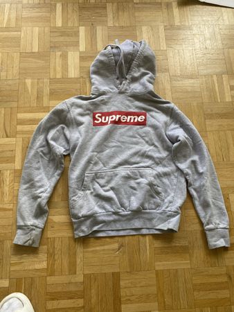 Felpa con cappuccio Supreme grigia taglia standard