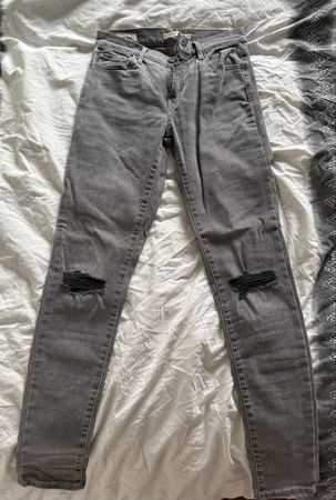 Levi’s 710 Super Skinny