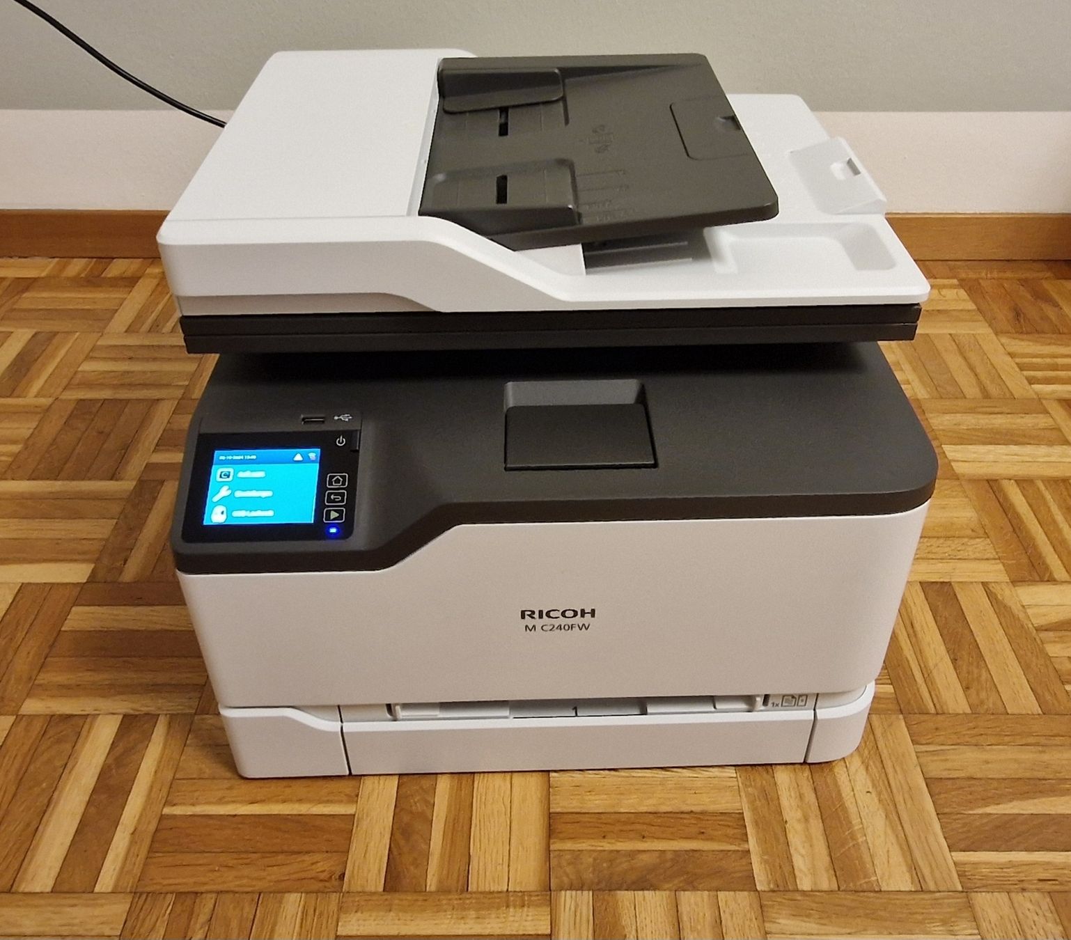 Ricoh Stampanti: Multifunktionsdrucker Ricoh M C240FW – Usato da Zug venduto da Pinche0