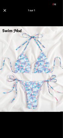 Bikini Triangle floral