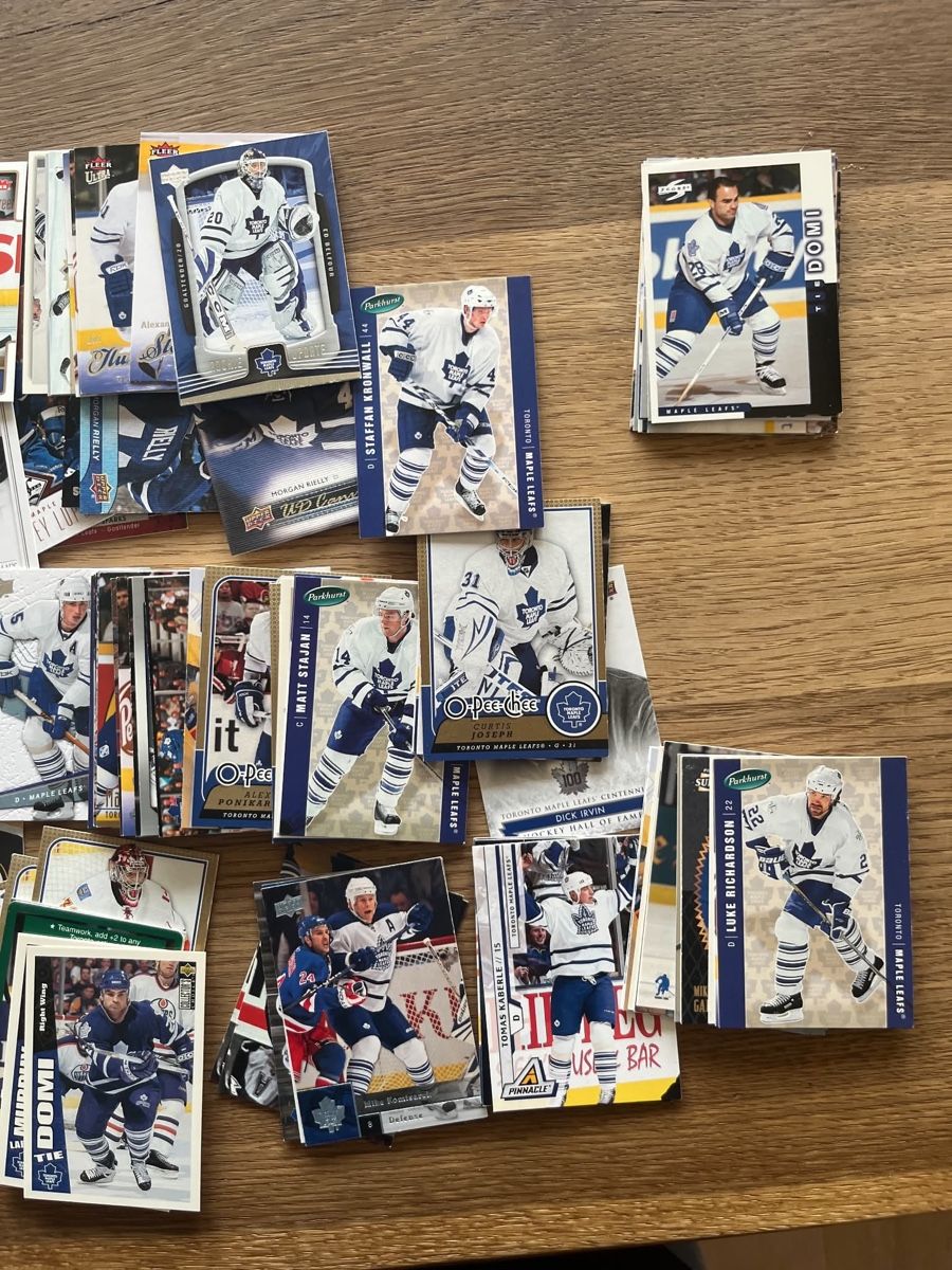 NHL Cartes à collectionner: Toronto Maple Leafs Trading Cards – D'occasion à Alterswil FR par fasel11