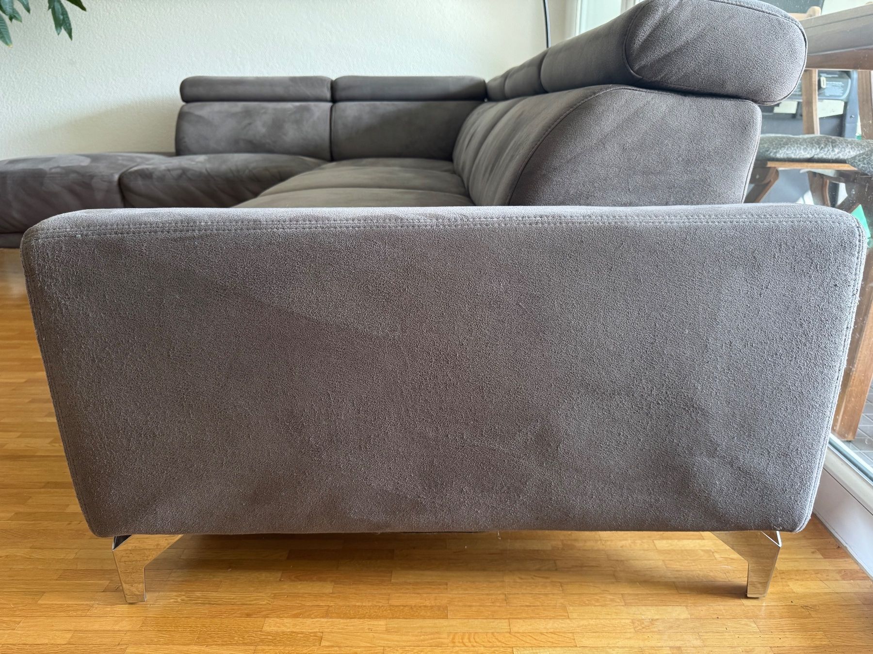 Divani: Ecksofa braun-grau, höhenverstellbare Kopflehne – Usato da Solothurn venduto da flo_27sl 4