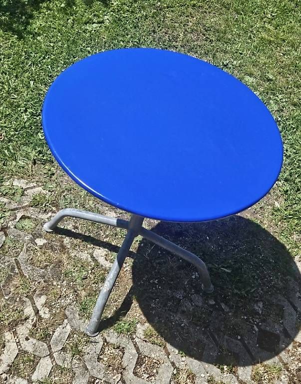 Bigla Tables: table ronde bigla II – D'occasion à Rochefort par matold 1