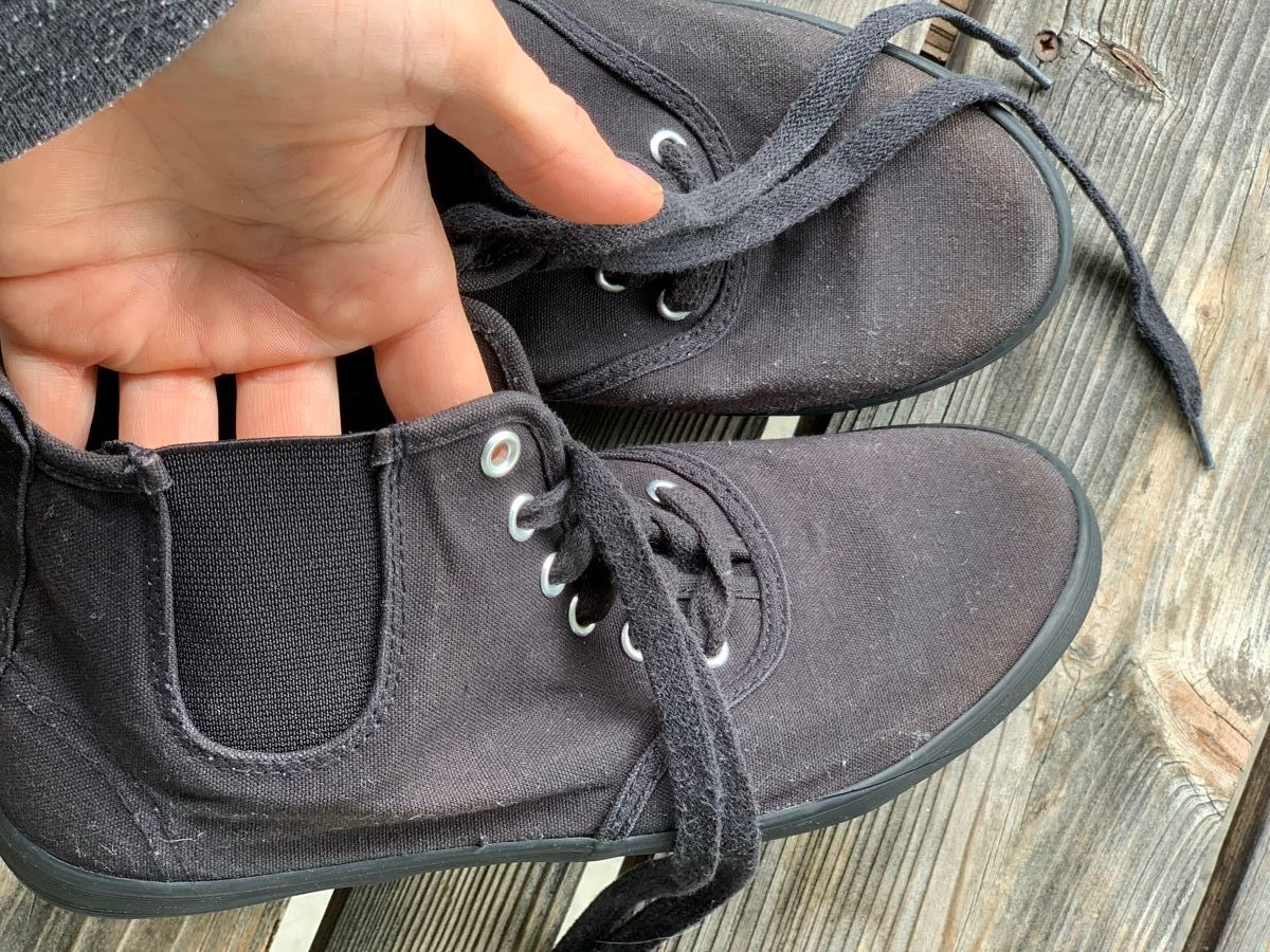 Damenschuhe: Schwarze Stoffschuhe – Gebraucht aus Egg b. Zürich von Flummi