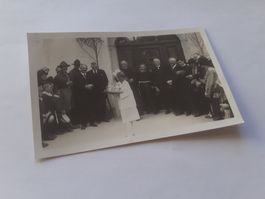 SCHWIIZER KULTUR DAZUMAL - es MEITLI i WYSS SERVIERT - BULLE