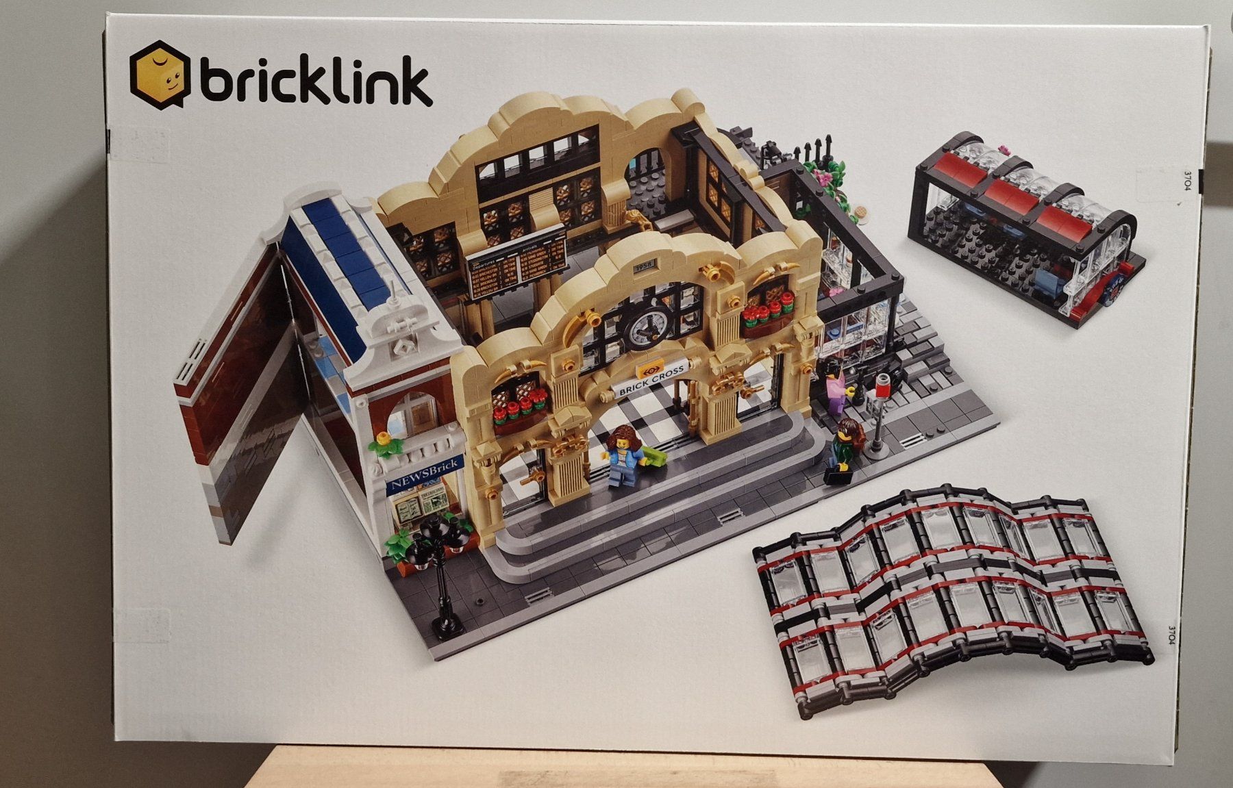 Lego Kit di costruzioni: Lego Brick Cross Station 910034 Bricklink Designer Program – Nuovo e nell'imballaggio originale da Echichens venduto da aegis0129 1