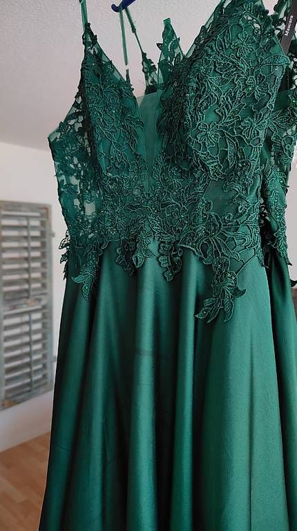 Kleider: Kleid von Mascara mit Spitzencorsage – Defekt aus Konolfingen von carXcrea 3