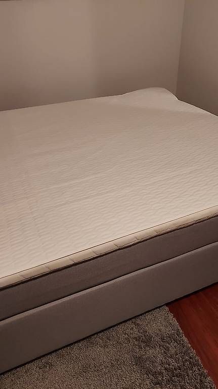 Letti: Top Boxspringbett 140×200  Wie neu  – Usato da Nürensdorf venduto da conceicao74 1