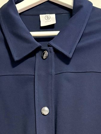 BOGNER Jacke Gr. M, Blau mit Speziellen Ärmeln, Neuwertig!