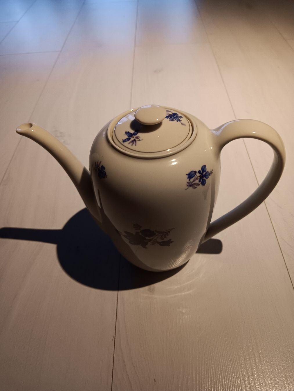 Teiere: Kaffeekanne Porzellan, Langenthal – Usato da Längenbühl venduto da mam_8v6q 3