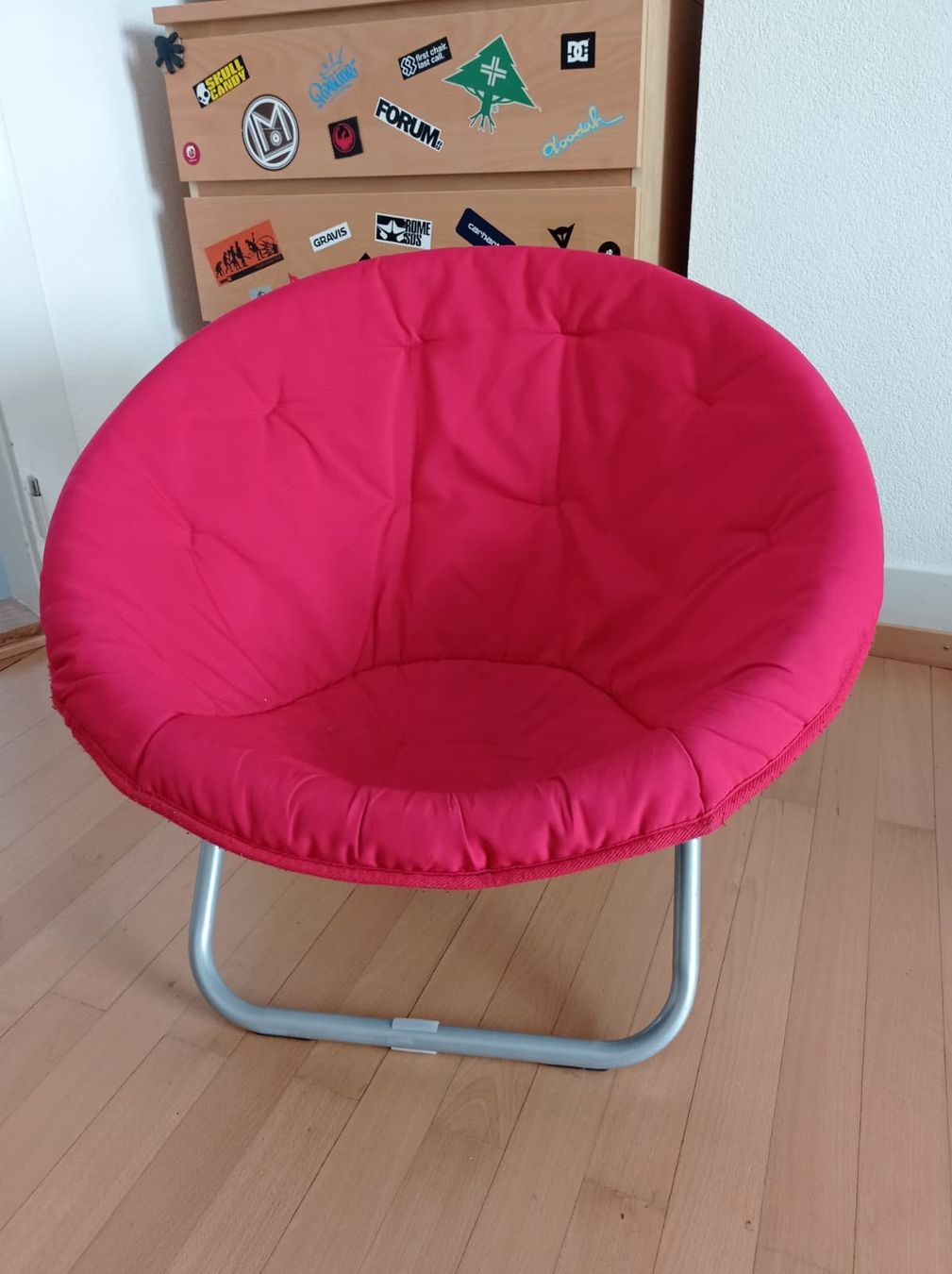 Ikea Poltrone: roter Sessel – Usato da Bern venduto da spa_ybz5