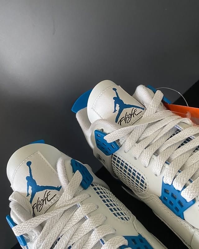 Jordan Scarpe da uomo: Jordan 4 Military Blue – Nuovo e nell'imballaggio originale da Cademario venduto da Clemverkauft 2