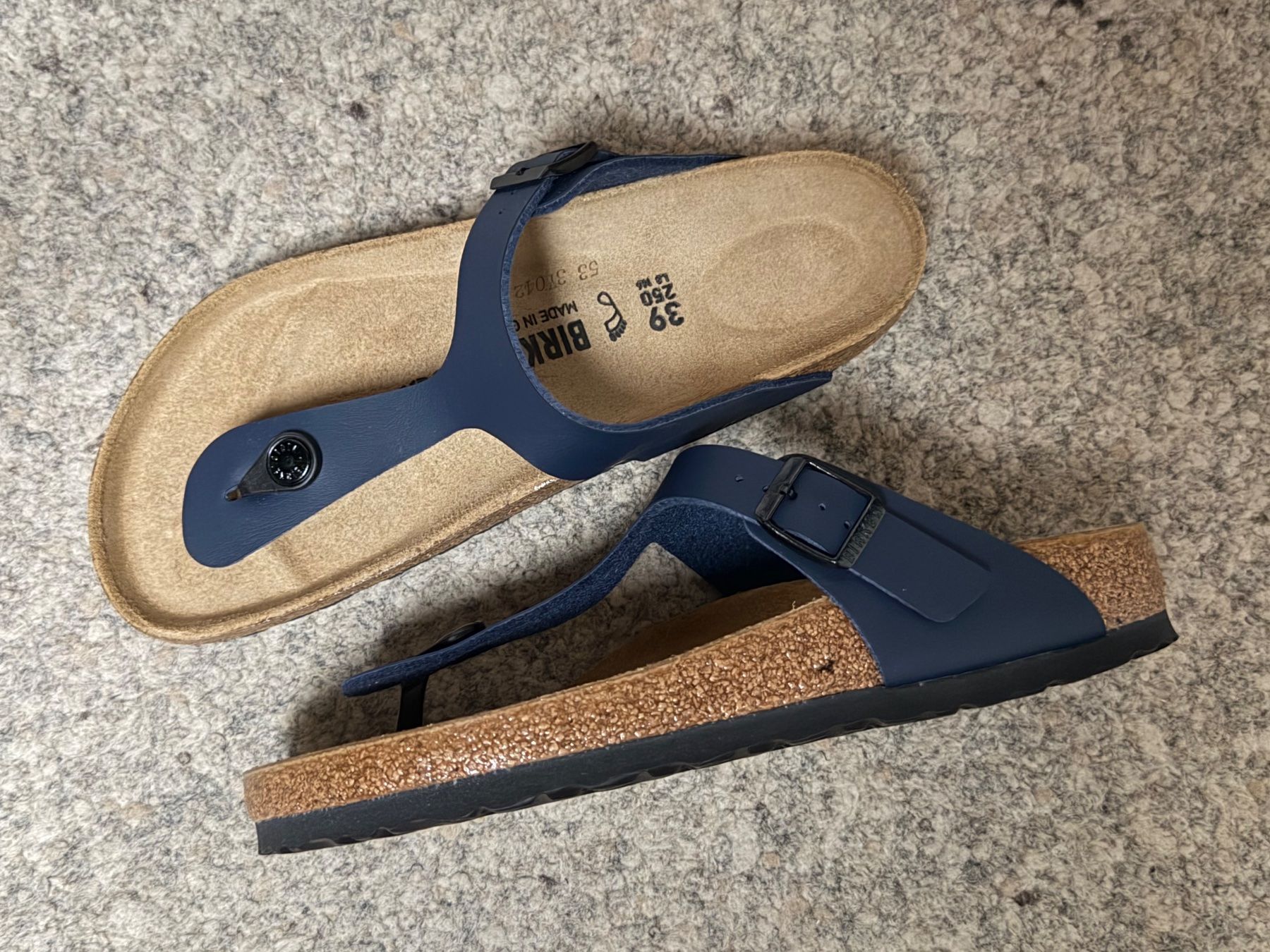 Birkenstock Scarpe da donna: Birkenstock Gizeh Gr. 39 – Nuovo (secondo la descrizione) da Wattwil venduto da edel88
