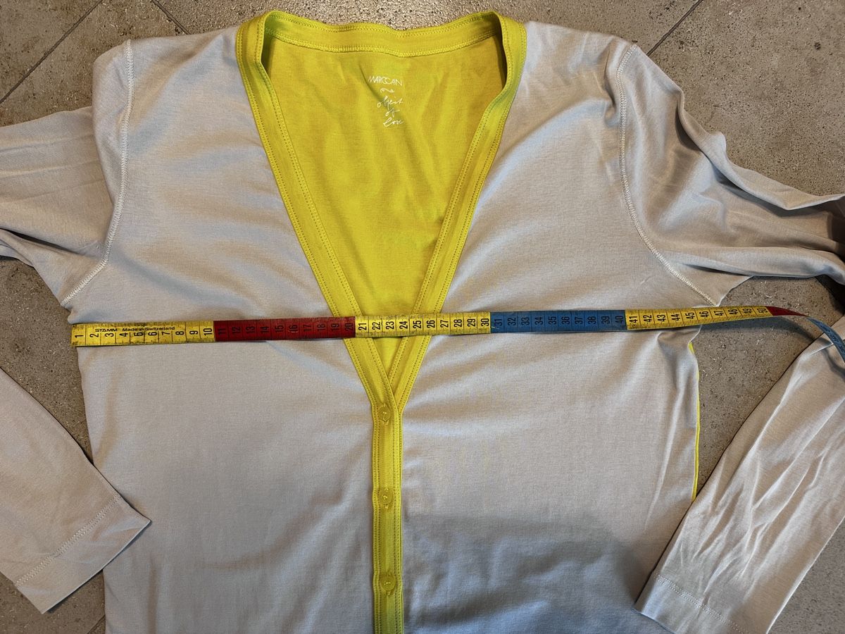 Marc Cain Giacche: Marc Cain Cardigan Grösse N4  – Usato da Buchs SG venduto da Sunie 2