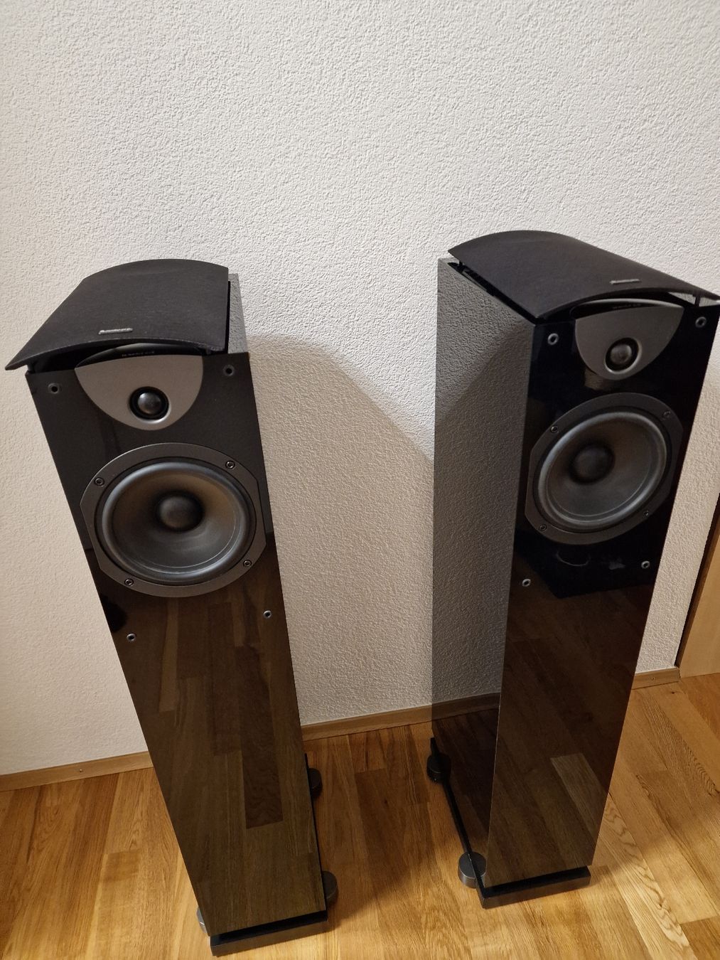 Casse acustiche: Audio Pro Black Diamond V.2 Schwarz Standlautsprecher – Usato da Oberbuchsiten venduto da HalfBaked 1
